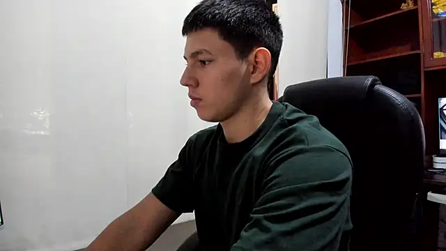 JamesCr  online show from 03-01-25, 07:48