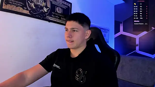 JamesCr  online show from 09-09-25, 02:55