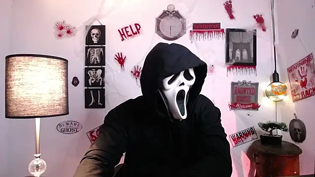 JamesCr  online show from 10-25-25, 01:35