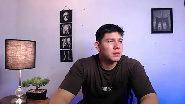 JamesCr  online show from 11-09-25, 01:15