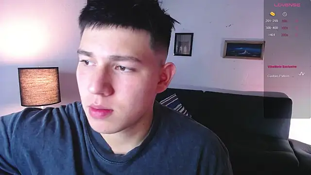 JamesCr  online show from 02-09-26, 01:09