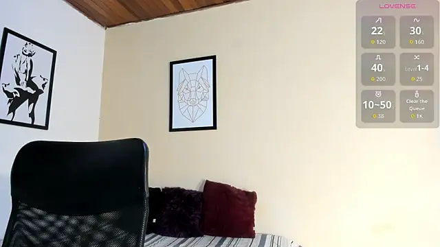 Violetta 0 online show from 04-14-26, 12:44