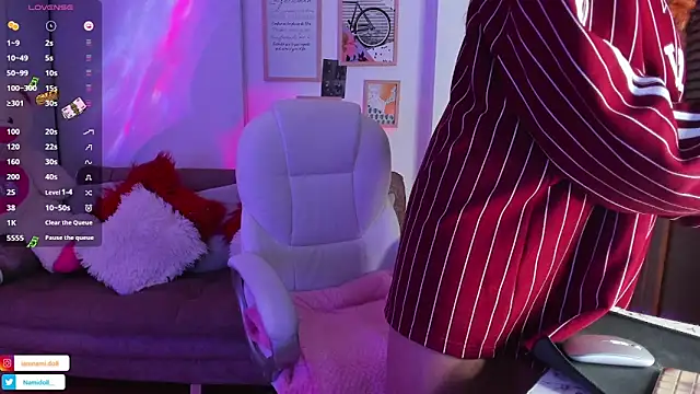 NamiDoll online show from 10-11-25, 04:01