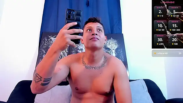 Snapshot of JohanSmith chatting on 02-18-25, 06:47 JohanSmith online show from 02-18-25, 06:47