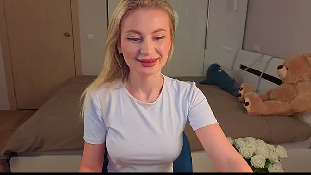 AnitaLamb online show from 11-11-25, 05:07