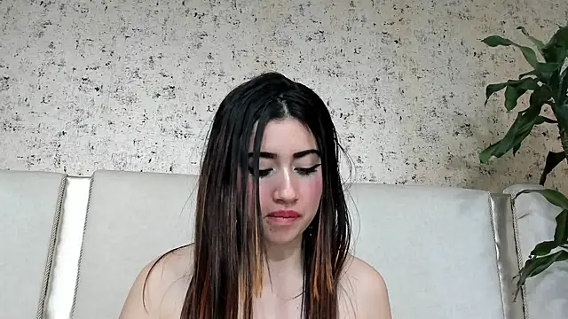 Snapshot of lilithharper_wm chatting on 03-21-25, 01:34 lilithharper wm online show from 03-21-25, 01:34