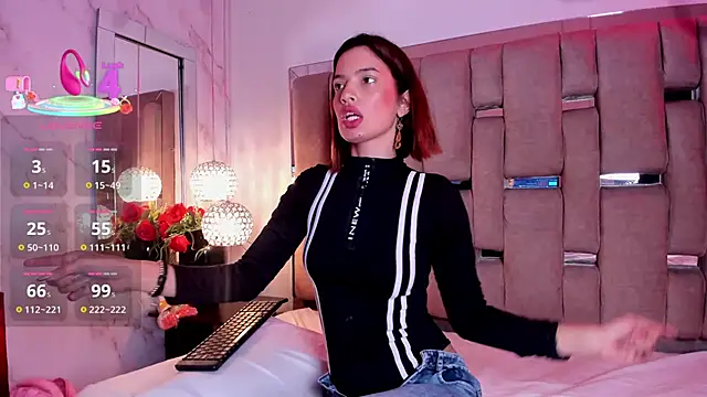 Snapshot of PamelaAddams_ chatting on 12-14-25, 05:35 PamelaAddams online show from 12-14-25, 05:35