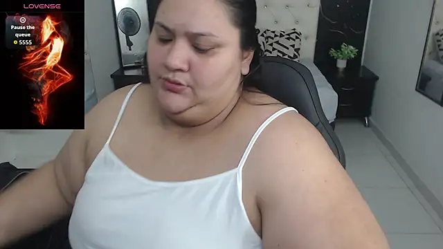 Aaliyah11 online show from 11-19-25, 12:32