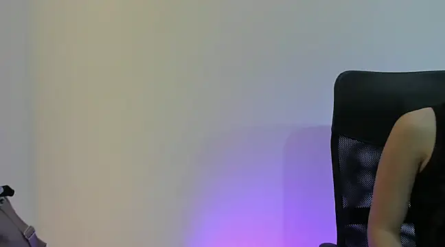 Snapshot of LilibetAndStrong chatting on 03-21-25, 07:57 LilibetAndStrong online show from 03-21-25, 07:57