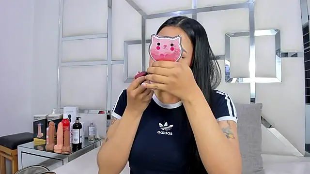 ZoeWan69 online show from 11-11-25, 11:32