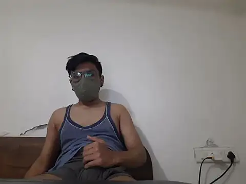 Snapshot of kk77102 chatting on 02-05-25, 11:44 kk77102 online show from 02-05-25, 11:44