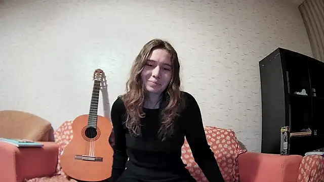 Snapshot of girliemilk chatting on 02-15-25, 03:28 girliemilk online show from 02-15-25, 03:28