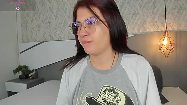 Snapshot of Miile_Evans chatting on 03-06-25, 01:35 Miile Evans online show from 03-06-25, 01:35