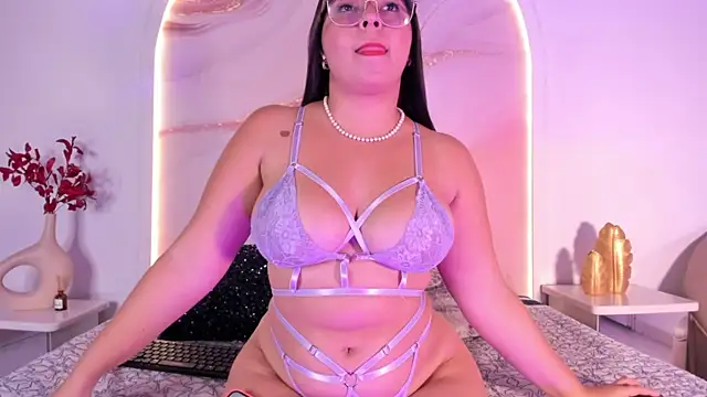 Snapshot of Sofii_Lopezz chatting on 02-05-25, 11:44 Sofii Lopezz online show from 02-05-25, 11:44
