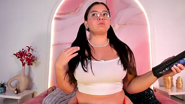 Snapshot of Sofii_Lopezz chatting on 02-27-25, 11:20 Sofii Lopezz online show from 02-27-25, 11:20