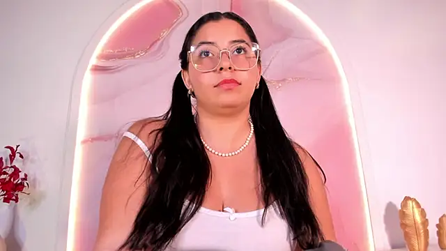 Snapshot of Sofii_Lopezz chatting on 02-27-25, 02:21 Sofii Lopezz online show from 02-27-25, 02:21