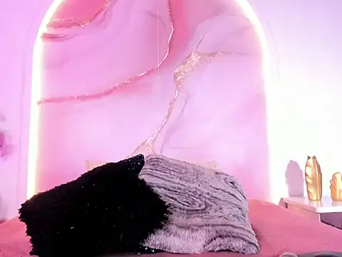 Snapshot of Sofii_Lopezz chatting on 03-17-25, 12:46 Sofii Lopezz online show from 03-17-25, 12:46