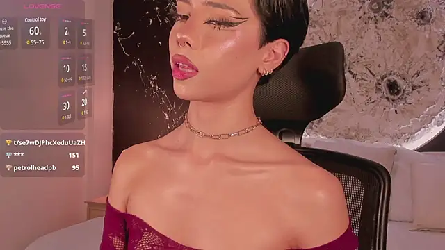 Snapshot of soidai_miiu chatting on 03-05-25, 08:32 soidai miiu online show from 03-05-25, 08:32