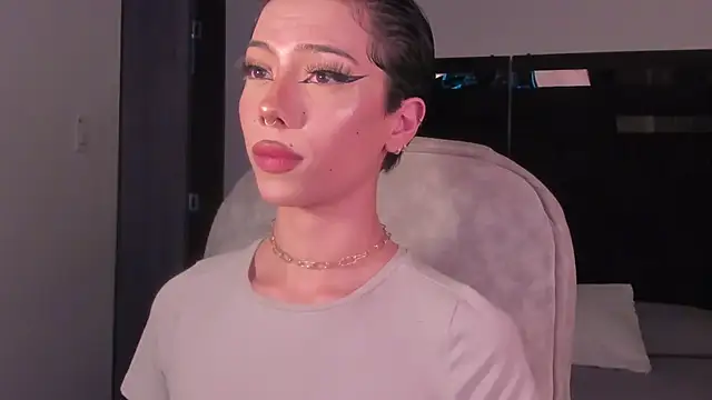 Snapshot of soidai_miiu chatting on 03-19-25, 06:57 soidai miiu online show from 03-19-25, 06:57