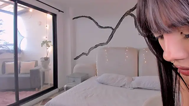 Snapshot of soidai_miiu chatting on 09-08-25, 07:02 soidai miiu online show from 09-08-25, 07:02