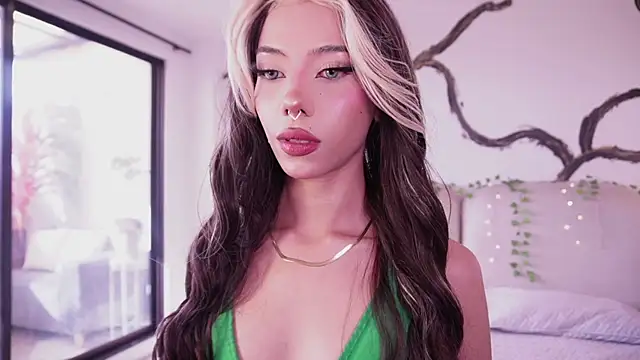 Snapshot of soidai_miiu chatting on 09-13-25, 08:52 soidai miiu online show from 09-13-25, 08:52