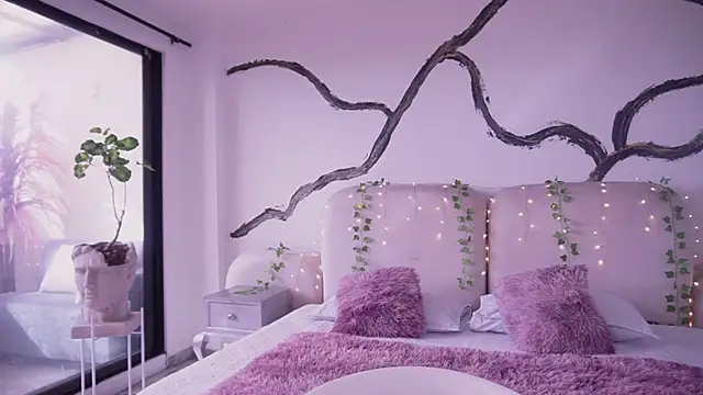 Snapshot of soidai_miiu chatting on 09-16-25, 08:43 soidai miiu online show from 09-16-25, 08:43