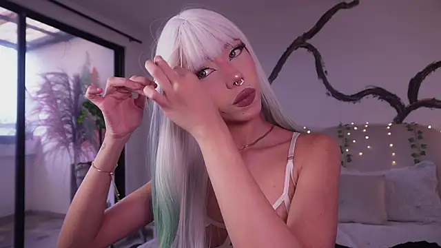 Snapshot of soidai_miiu chatting on 09-30-25, 08:36 soidai miiu online show from 09-30-25, 08:36