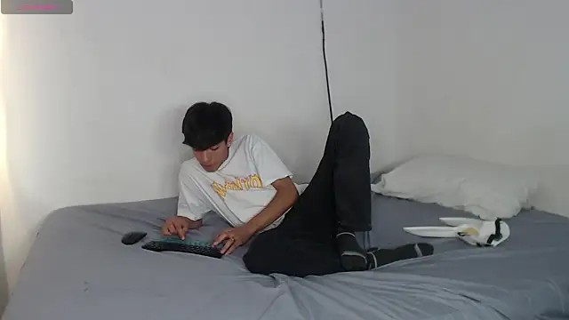 Snapshot of the_murderer chatting on 02-25-25, 05:30 the murderer online show from 02-25-25, 05:30