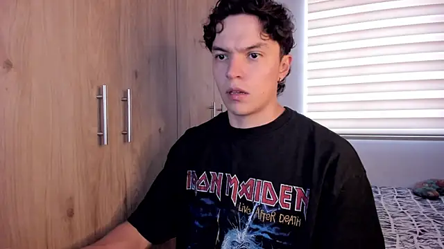 Mastrangelo xxx online show from 11-18-25, 09:08