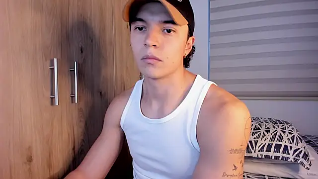 Mastrangelo xxx online show from 11-30-25, 10:47