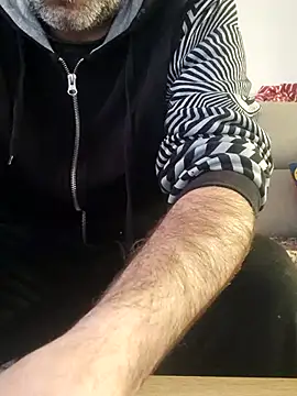 Snapshot of arka6 chatting on 02-12-26, 12:44 arka6 online show from 02-12-26, 12:44