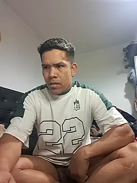 liamlara online show from 09-14-25, 05:06