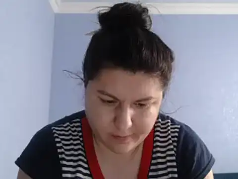 KiraSwee online show from 01-30-25, 01:10