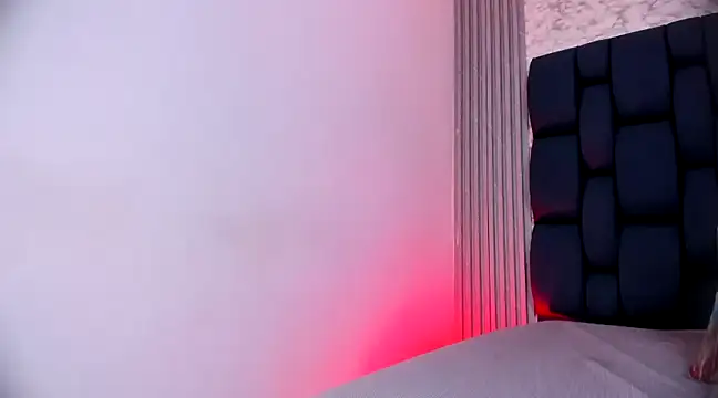 Ashlyaurora online show from 02-28-25, 03:48