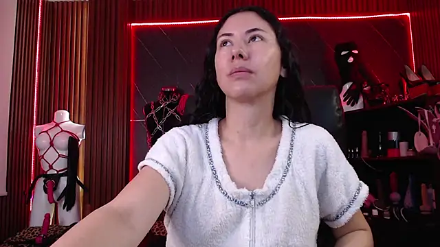 XiaQueen online show from 09-18-25, 11:01