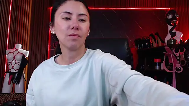 XiaQueen online show from 09-27-25, 08:14