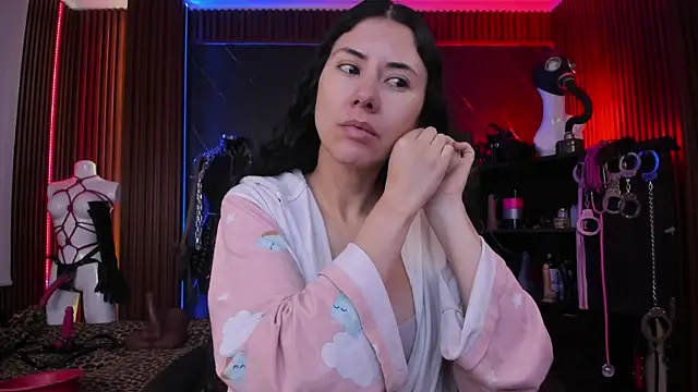 Snapshot of XiaQueen chatting on 01-17-26, 12:21 XiaQueen online show from 01-17-26, 12:21