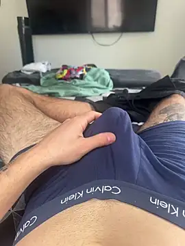 Snapshot of Bicho13132 chatting on 02-18-26, 05:09 Bicho13132 online show from 02-18-26, 05:09