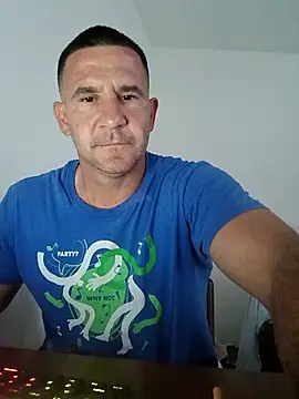 Mister1985 online show from 10-23-25, 05:29