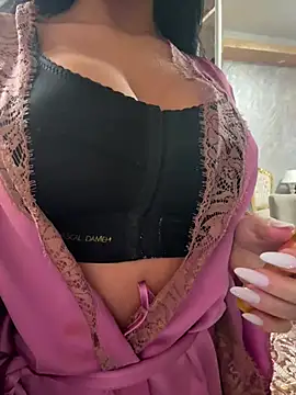 Snapshot of AlessiaExquisit chatting on 01-12-26, 08:25 AlessiaExquisit online show from 01-12-26, 08:25