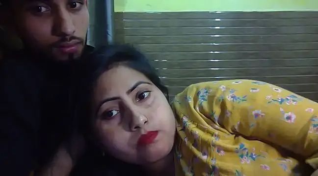 Queen Couple online show from 02-15-25, 04:34