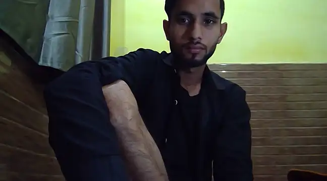 Queen Couple online show from 02-16-25, 07:48