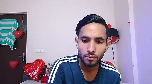 Queen Couple online show from 02-18-25, 05:42