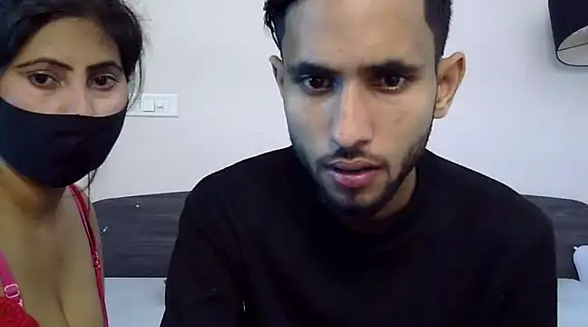 Queen Couple online show from 02-21-25, 10:39