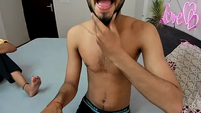 Queen Couple online show from 09-21-25, 03:41