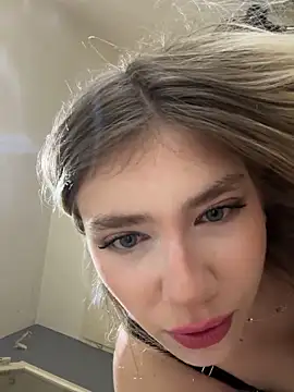 Snapshot of angeleyezlolita chatting on 02-04-25, 11:38 angeleyezlolita online show from 02-04-25, 11:38