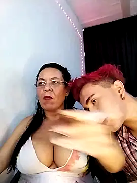 Snapshot of thefuckingowneroftits chatting on 02-14-25, 11:10 thefuckingowneroftits online show from 02-14-25, 11:10