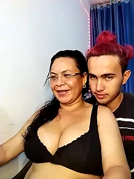 Snapshot of thefuckingowneroftits chatting on 02-26-25, 05:20 thefuckingowneroftits online show from 02-26-25, 05:20