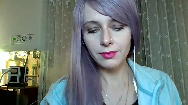 LuminousLady online show from 02-17-25, 07:42