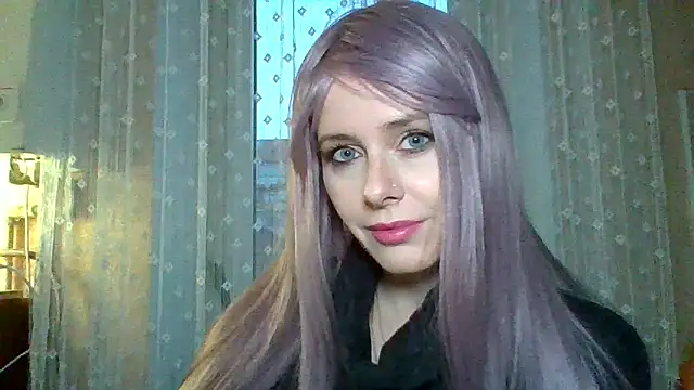 LuminousLady online show from 02-18-25, 04:58